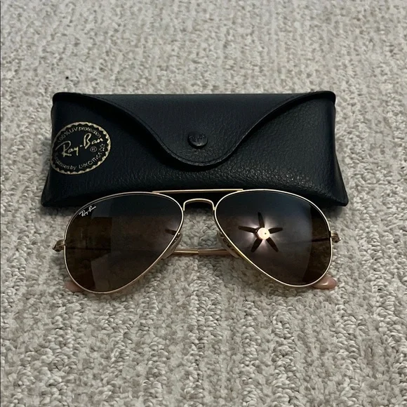 Ray-Ban RB3025 Aviator Classic Sunglasses Gold Frame Brown Gradient Lens w/ Case - Picture 1 of 7